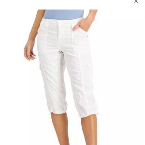 STYLE & CO
Petite Mid Rise Bungee-Hem Capri Pants